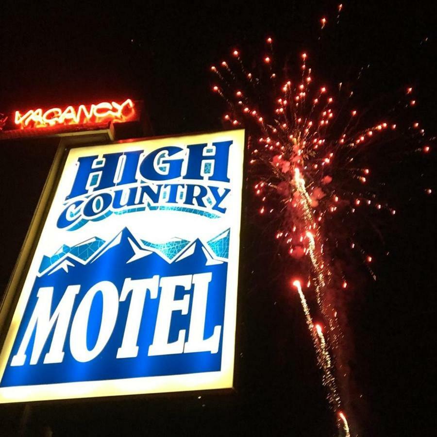 High Country Motel And Cabins Cooke City Exteriör bild