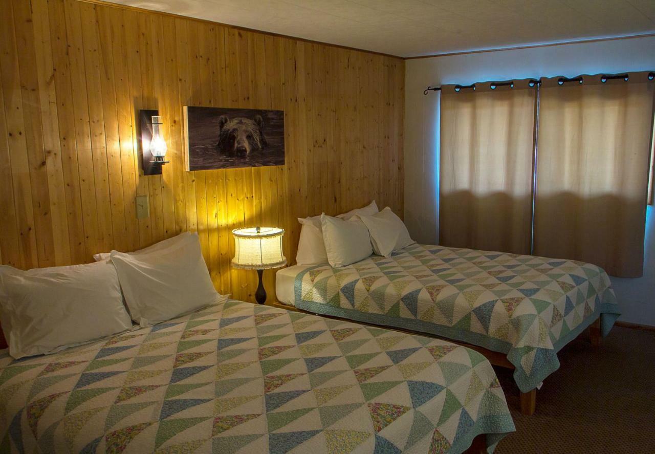 High Country Motel And Cabins Cooke City Exteriör bild