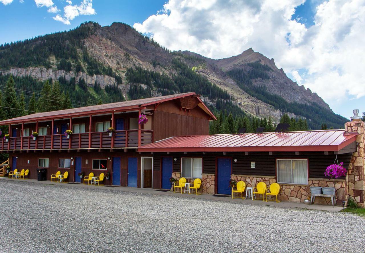 High Country Motel And Cabins Cooke City Exteriör bild