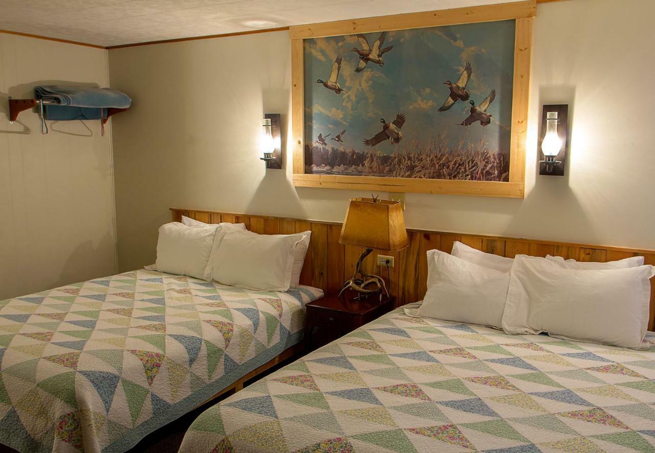 High Country Motel And Cabins Cooke City Exteriör bild