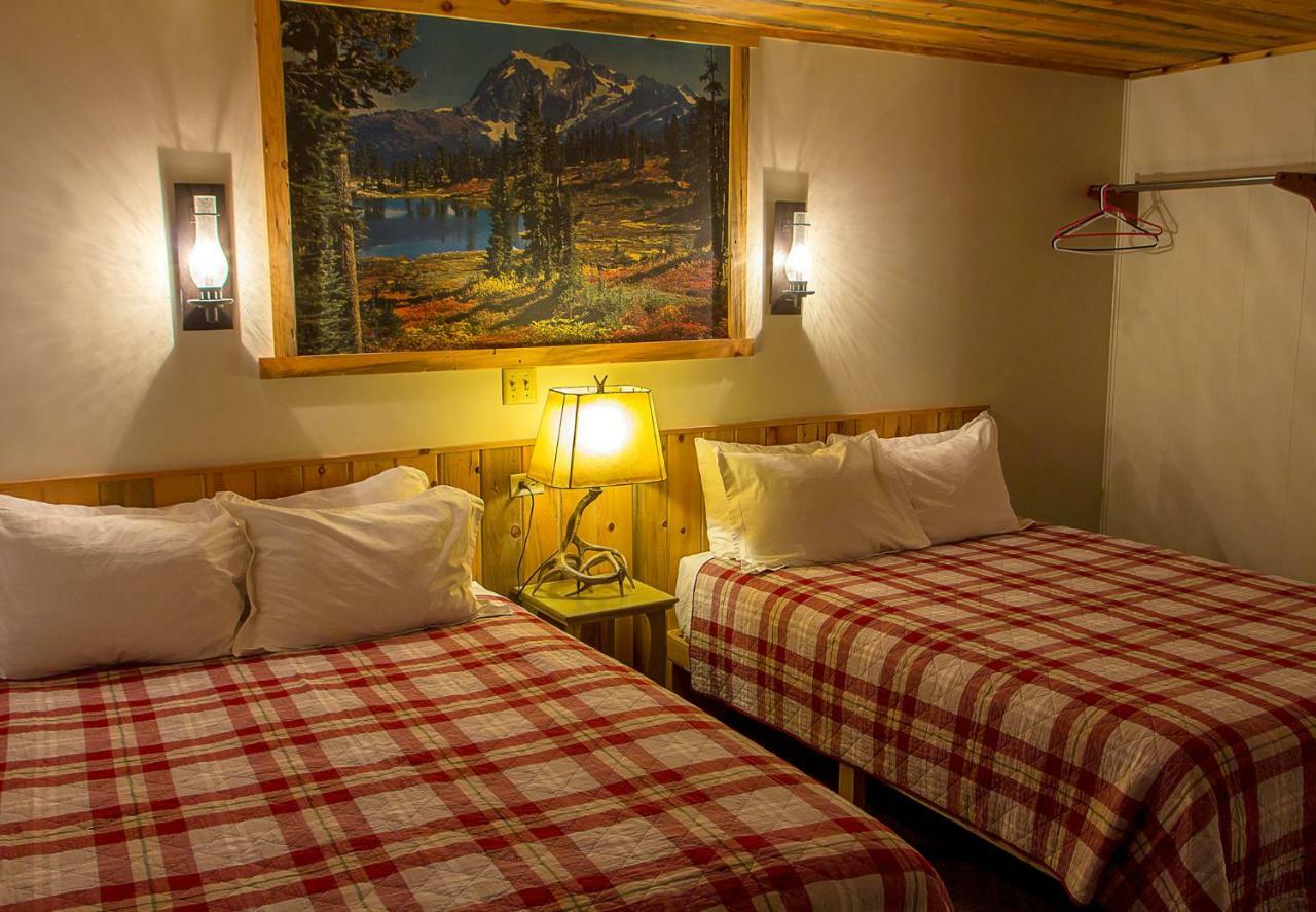 High Country Motel And Cabins Cooke City Exteriör bild